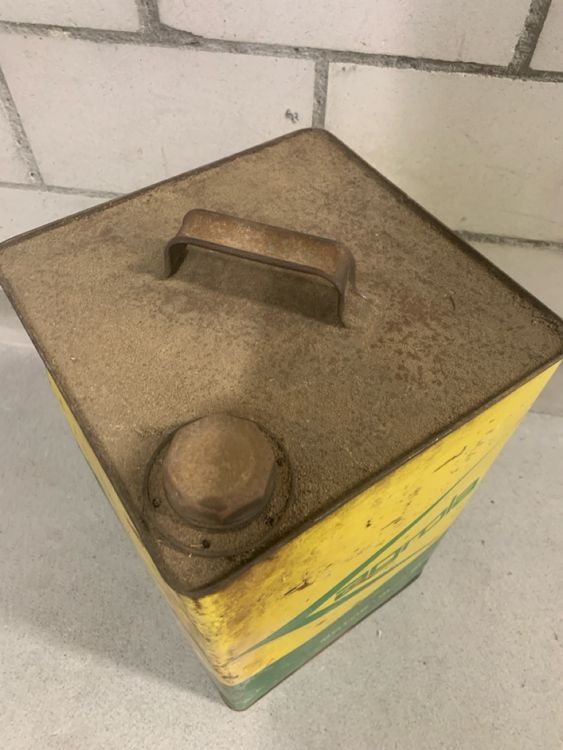 Vintage Agrola Motor Oil Can - Collectible Decor Piece! (Gebraucht) in ...
