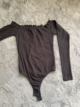 Body black long sleeve ruffled neckline size S