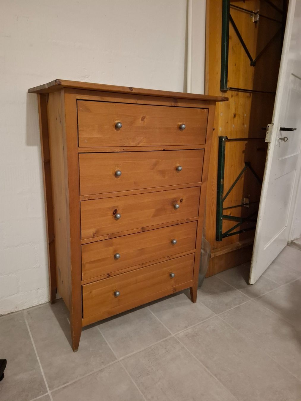 Interio Kommoden: Schöne Holzkommode im Landhausstil – Gebraucht aus Bülach von Wuxi 1