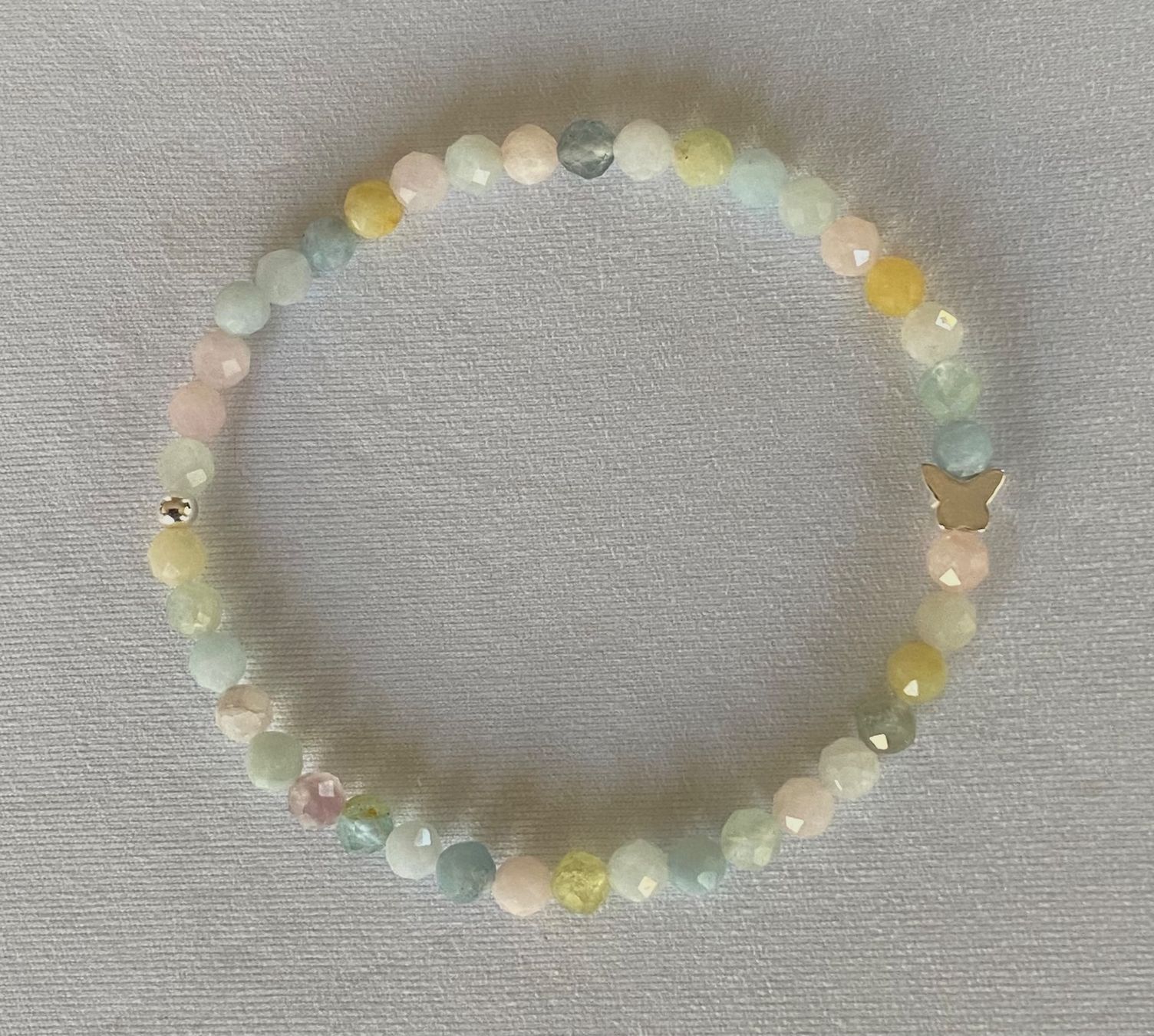 Bracciali & Braccialetti: Edelstein Armband Morganit / Beryll mit Silber auf Mass – Nuovo e nell'imballaggio originale da Zuzwil SG venduto da Lemliskat
