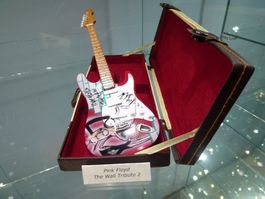 PINK FLOYD, Modell Gitarre, Etui, HandWerk, H.26cm, Unikat!