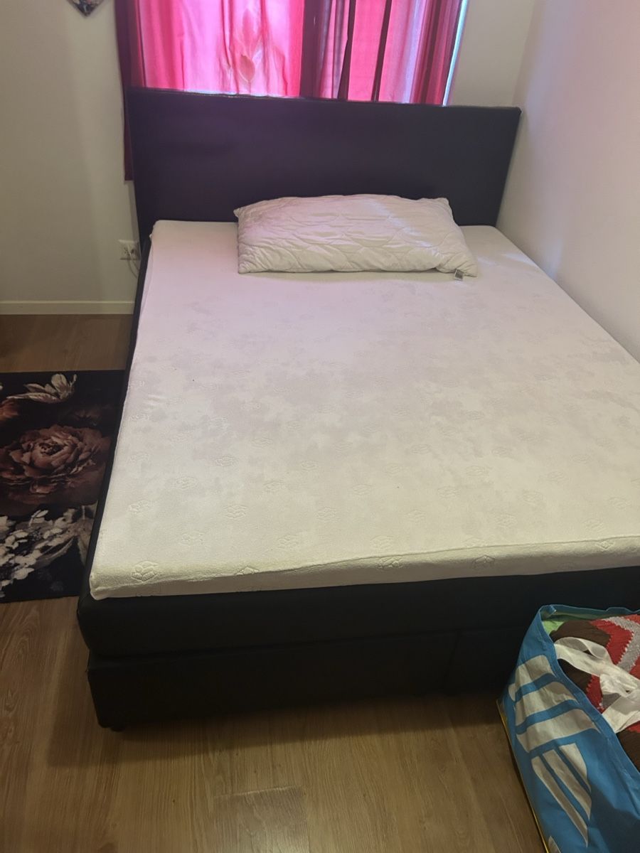 Lits: Boxspringbett 140x200 – D'occasion à Safenwil par Fluekiger0106 2