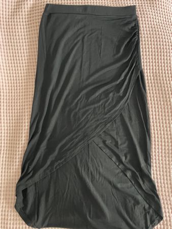 Damen midi Rock schwarz mit Schlitz gerafft Grösse M
