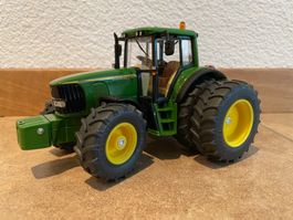 SIKU John Deere 6820