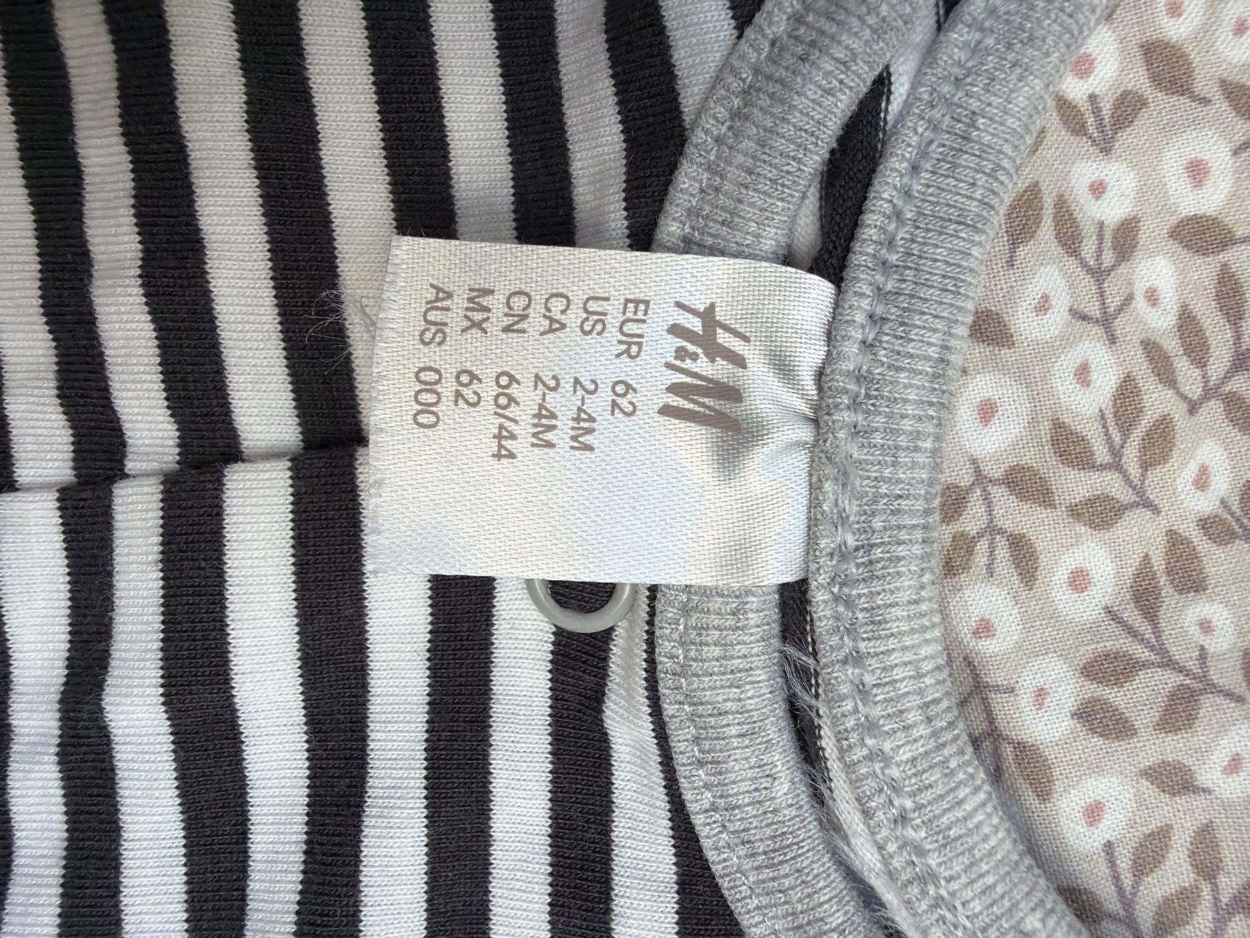H&M Pigiama & Simili: Pyjama coton H&M 62cm – Usato da Küssnacht am Rigi venduto da amynilleuh 1