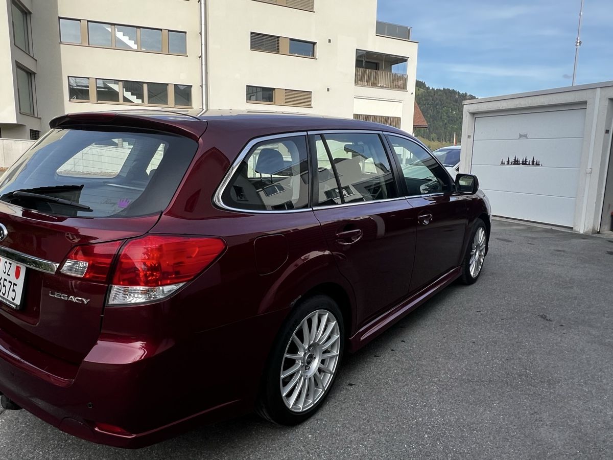 Subaru Autos: Subaru Legacy 2.0i – Gebraucht aus Gross von KingKurti