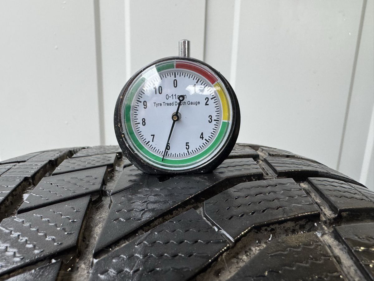 BMW Pneumatici & Ruote complete: BMW 3-er E90 E91 Winterräder – Usato da Bad Zurzach venduto da GOGI1981 6