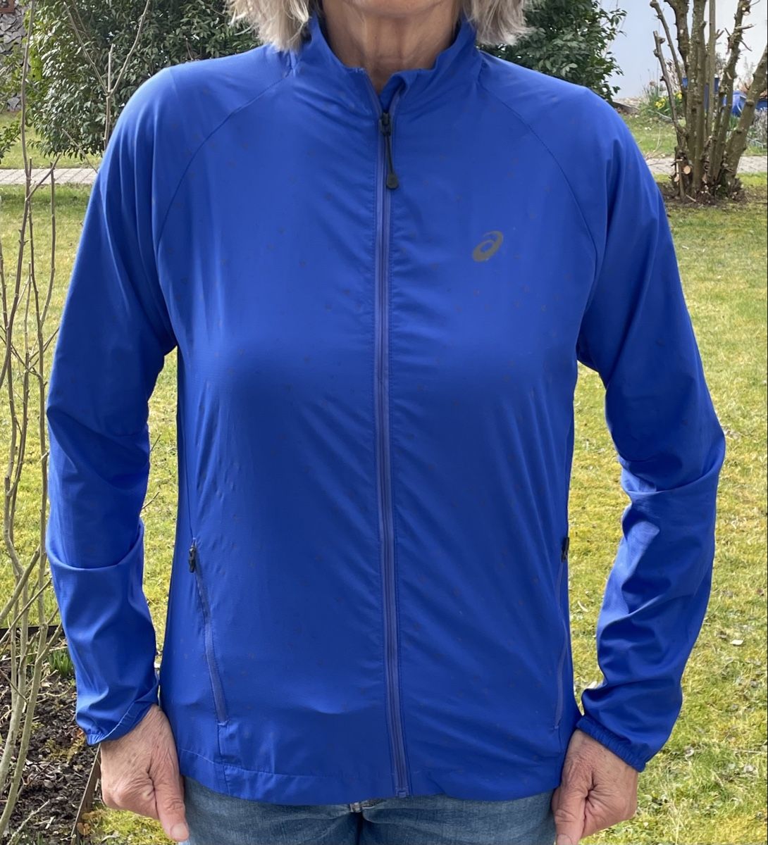 Asics Jacken: Leichte Asics Laufjacke, Grösse M – Gebraucht aus Langenthal von reki56