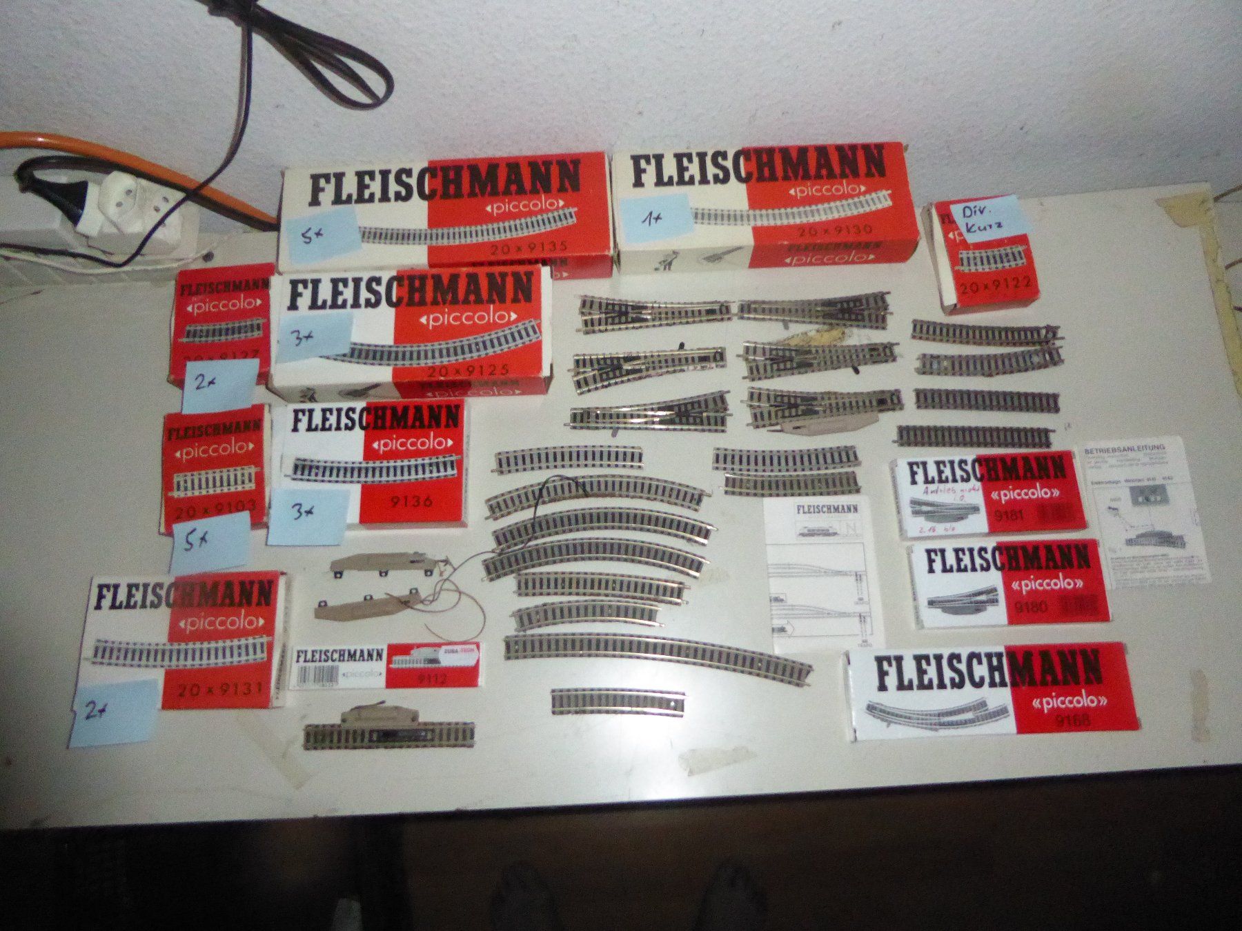 Fleischmann Modellini di ferrovie: Fleischmann Piccolo Gleise und Weichen – Usato da Uetikon am See venduto da auktio