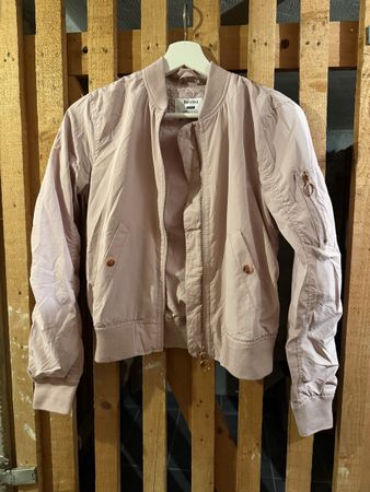 Leichte Frühlingsjacke