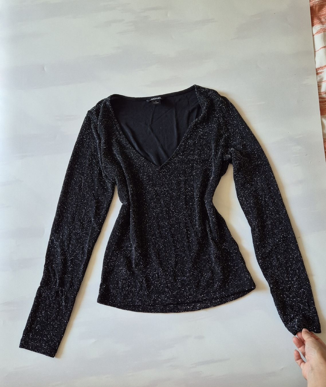 Monki Tops: Haut monki – D'occasion à Genthod par Lenas9