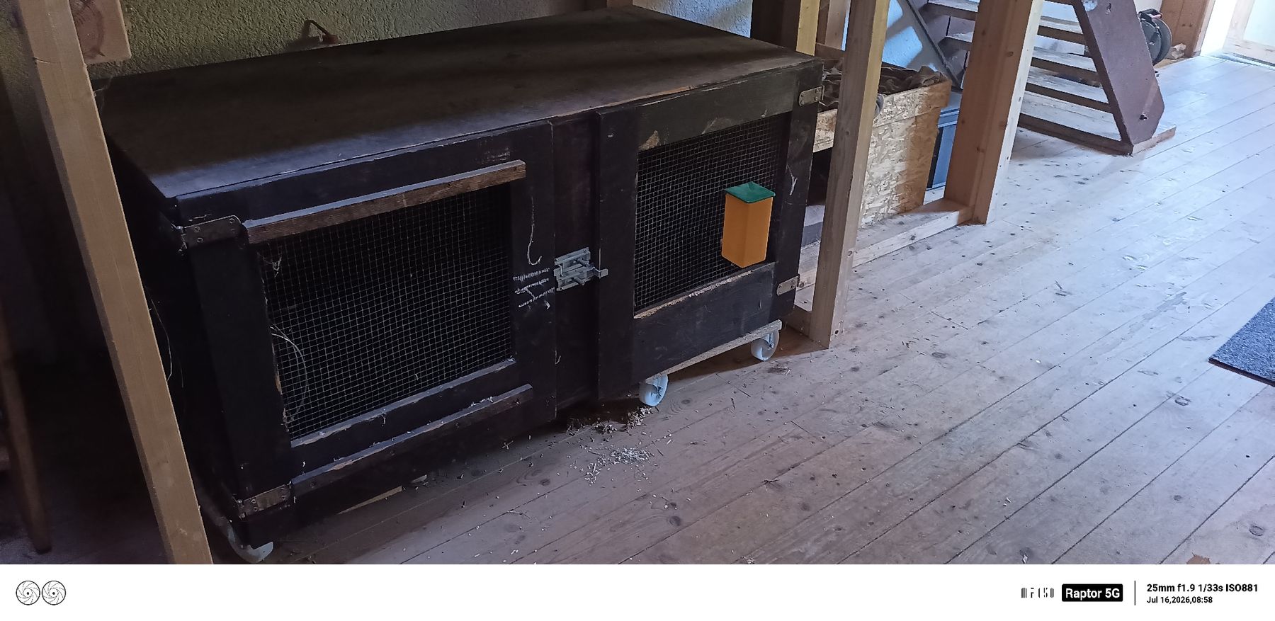 Cages, transport & sécurité: Kaninchen/ Hasen Stall – D'occasion à Welschenrohr par Roli226