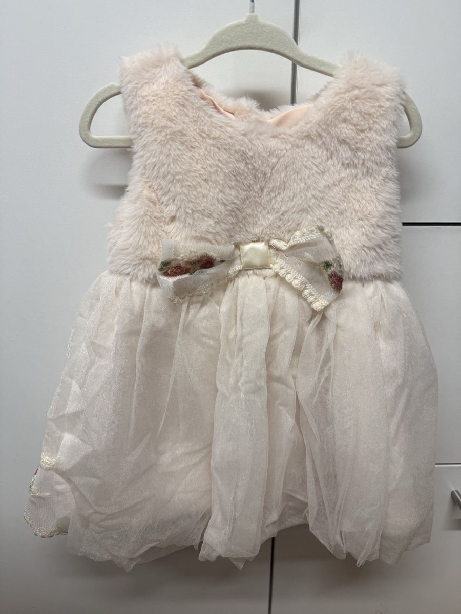 Vestiti & Gonne: Süsses Kleid mit Jacke (3-6M) – Usato da Bettwiesen venduto da Maori6 1