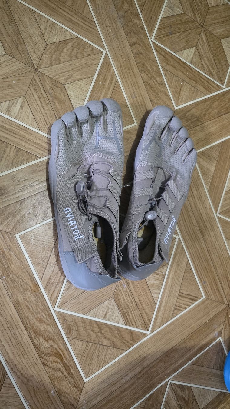 Herrenschuhe: Chaussures pieds nus Aviator taille 43 – Gebraucht aus Mont-sur-Lausanne von Didinho 2