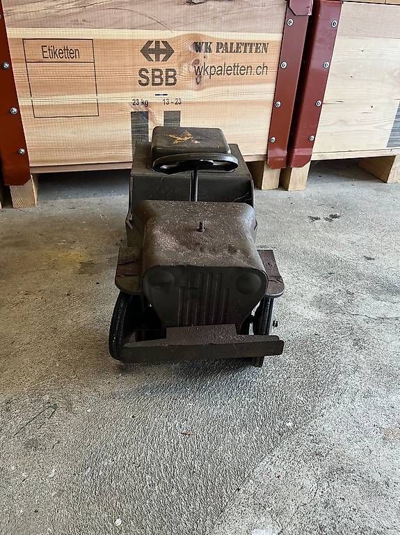 Veicoli per bambini: Willys Jeep Rutschauto Antik – Usato da schötz venduto da Peujero 1