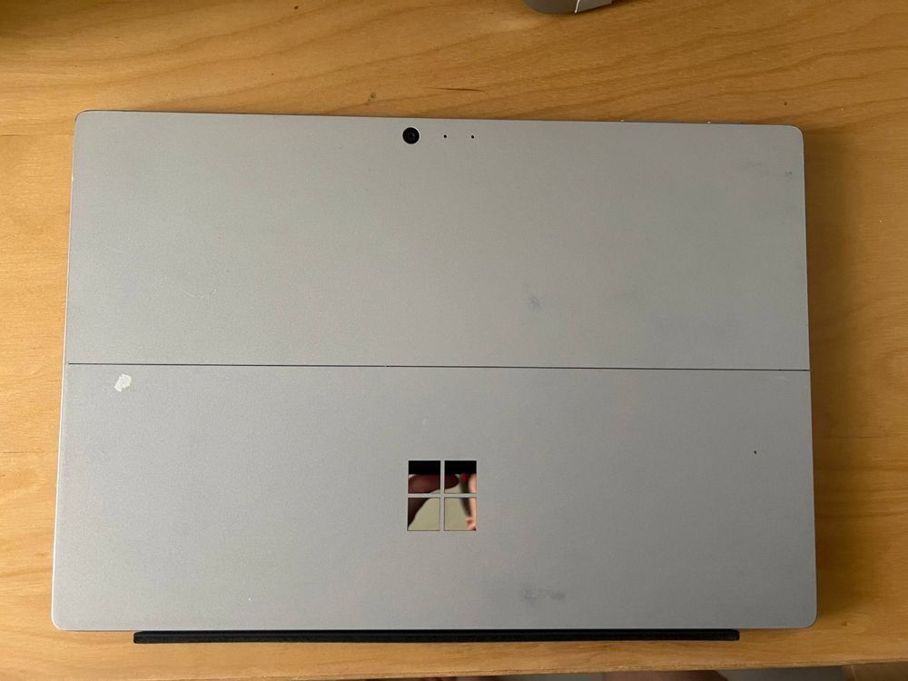 Microsoft Notebook: Microsoft Surface Pro 5 | i5 | 8Gb RAM | 256SSD | Win10 Pro – Usato da Brunnen venduto da costavicentina 3