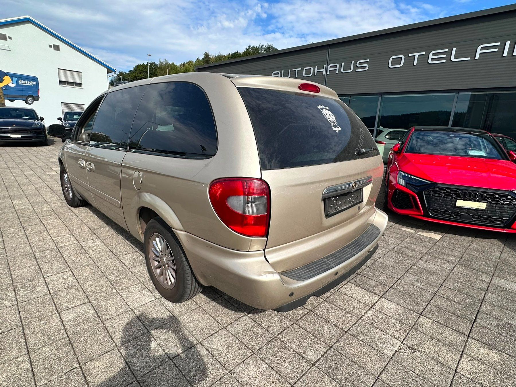 Chrysler Automobili: Chrysler Town+Country – Usato da Otelfingen venduto da hof74 3