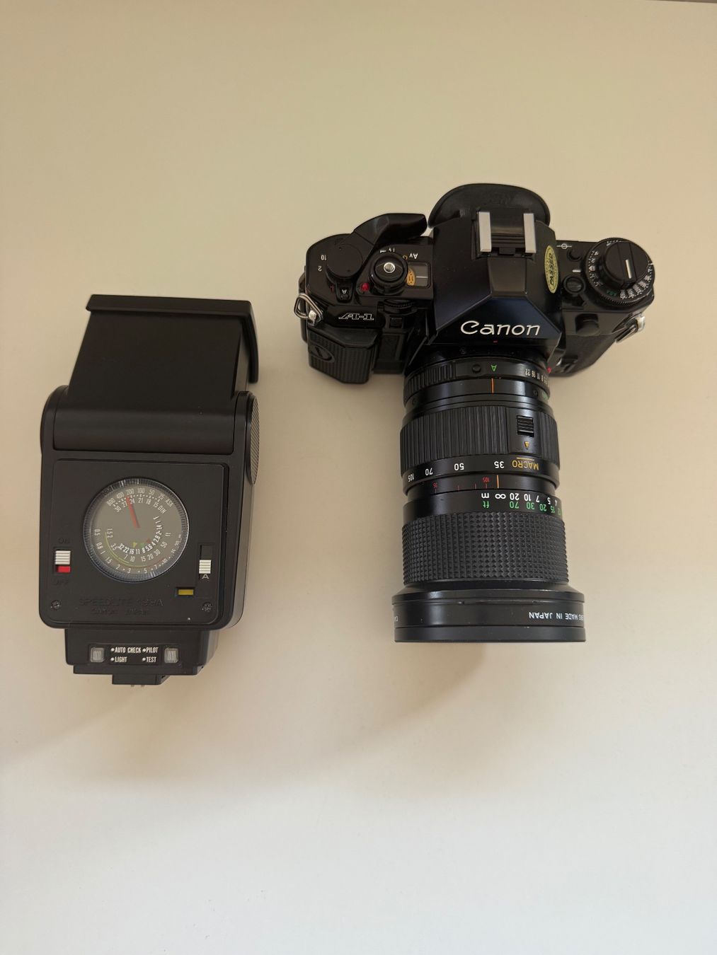 Canon Fotocamera: Canon AE-1 Program mit Objektiv und Blitz im Koffer – Nuovo (secondo la descrizione) da Meilen venduto da oli_yp7q 2