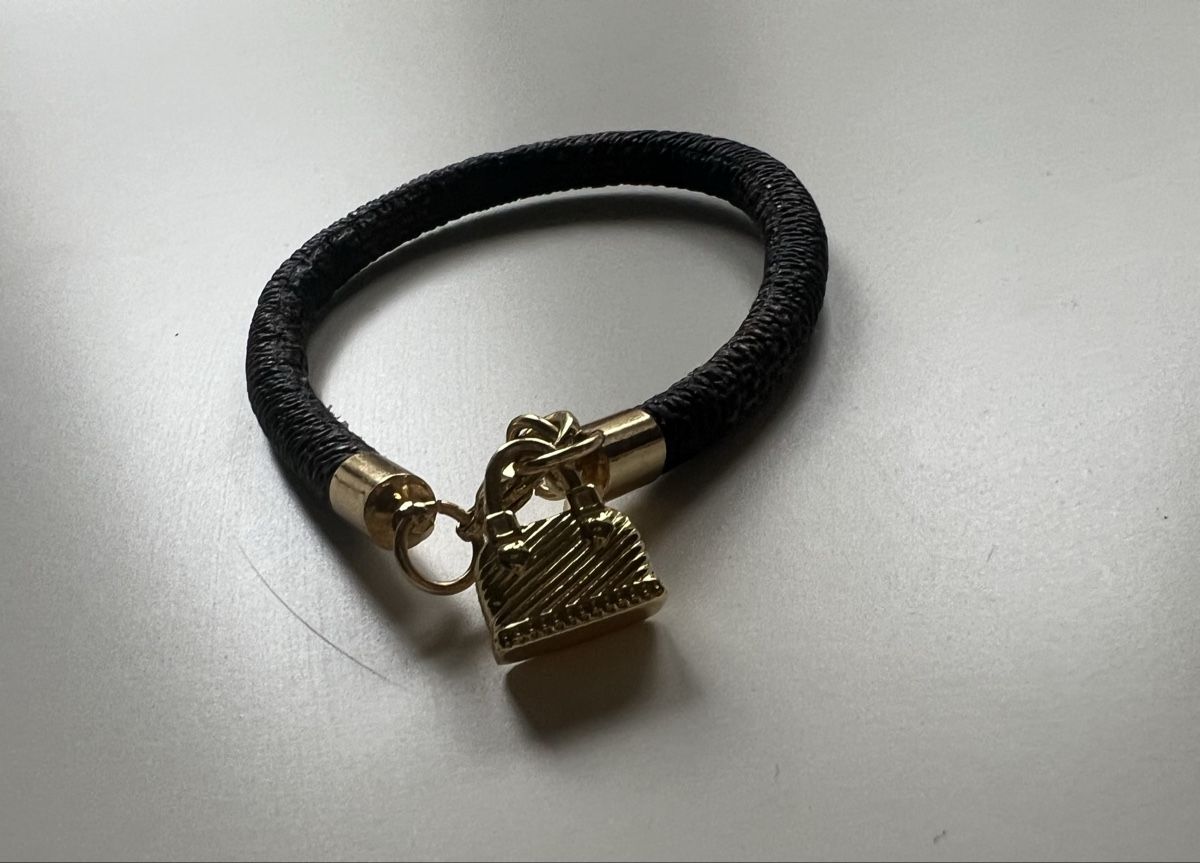 Bracciali & Braccialetti: Brown & Gold Bracelet with Charm – Usato da Zürich venduto da Vma_reuse
