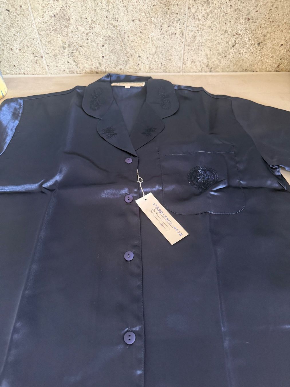 Negligees & Pigiami: Kurz Pyjama in der Grösse M dunkelblau ev. aus Seide???? – Nuovo e nell'imballaggio originale da Geroldswil venduto da Jeremy11 5