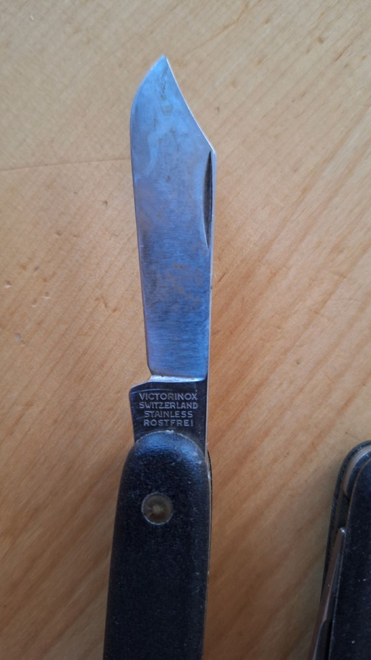 Victorinox Taschenmesser: 2 Viktorinoxmesser – Gebraucht aus Bönigen von saft195619 1