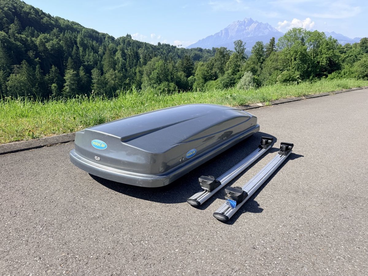Box da tetto: Miocar Dachbox inkl. Thule Dachträger – Usato da Adligenswil venduto da anvil3001 1