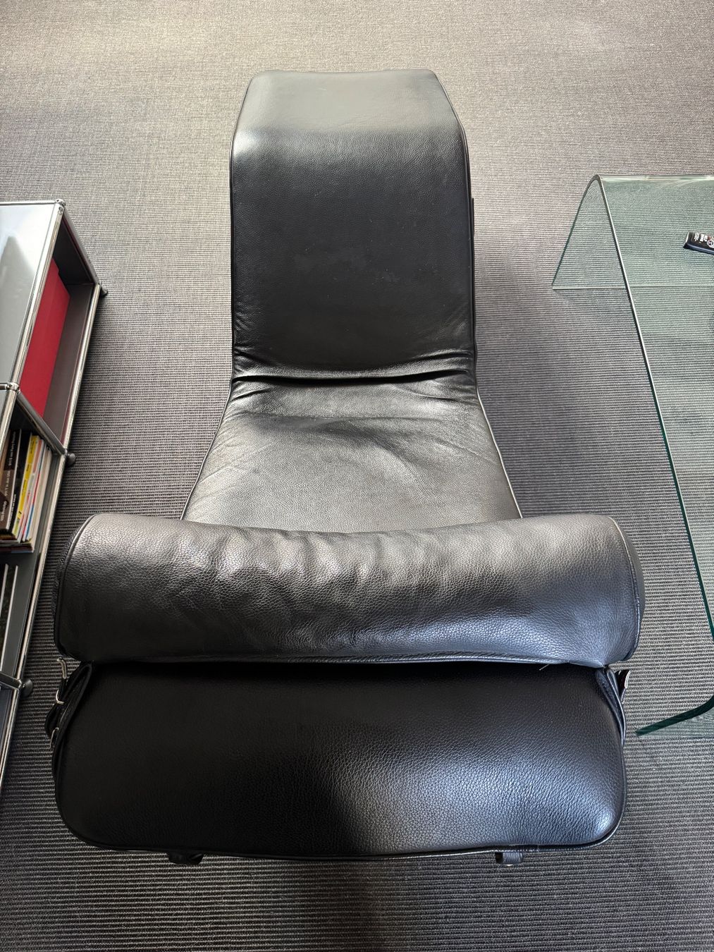 Le Corbusier Sedie a sdraio: CORBUSIER LC4 Liege " REPLIKA" Leder schwarz – Usato da Kaiserstuhl AG venduto da oliflo 1