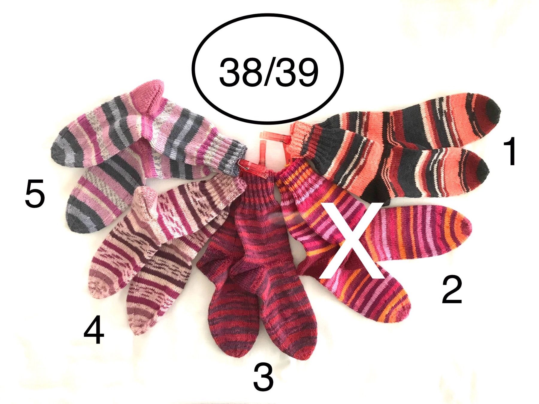 Calze: handgestrickte Wollsocken, 38/39 – Nuovo e nell'imballaggio originale da Engelburg venduto da rautibus