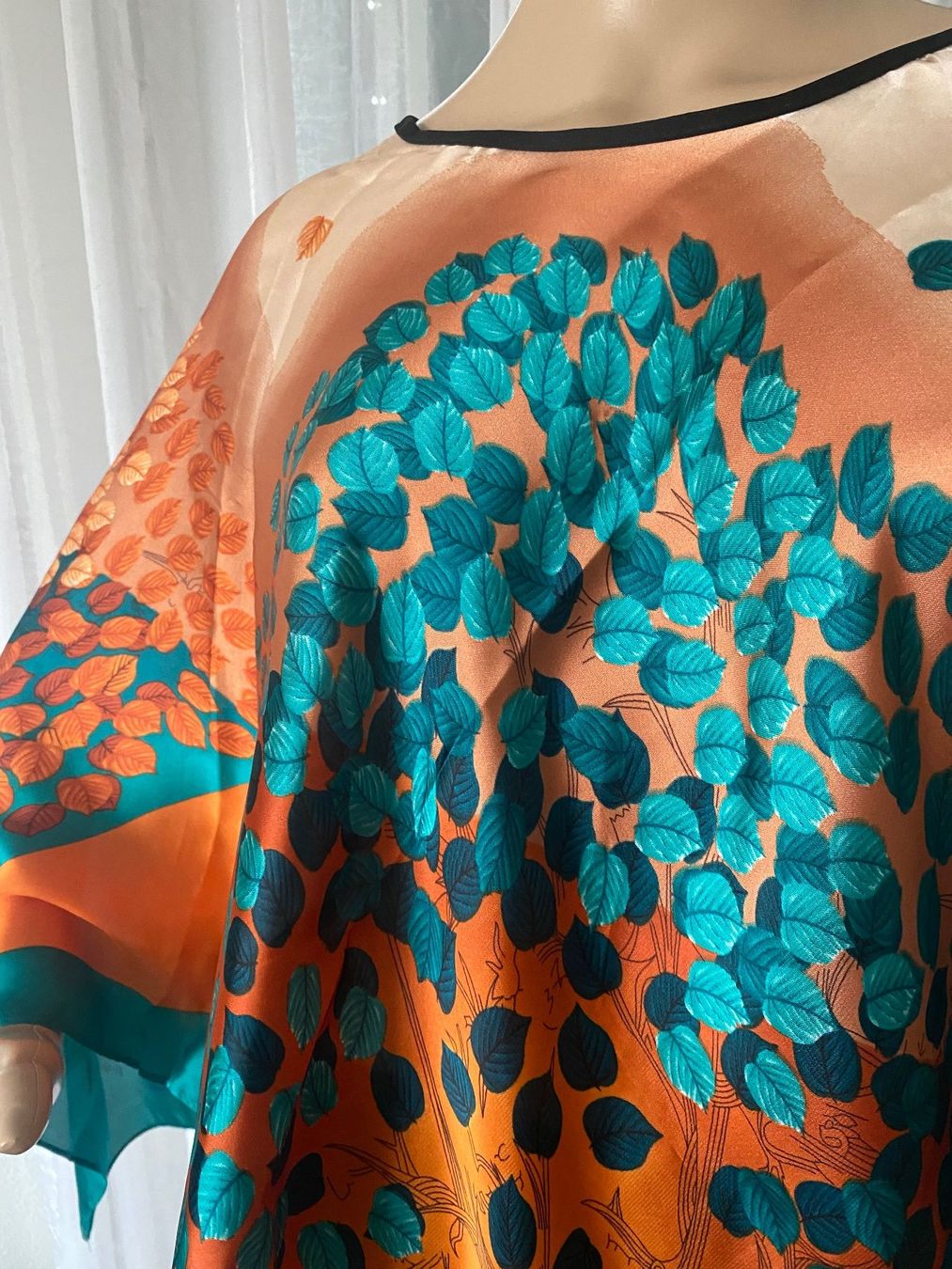 Camicette: edler/stylischer Blusen-Poncho,Silk-Feeling,1 Size – Nuovo e nell'imballaggio originale da Winkel venduto da ferrari2022 7