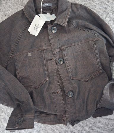 NILE Jacke.  Neu