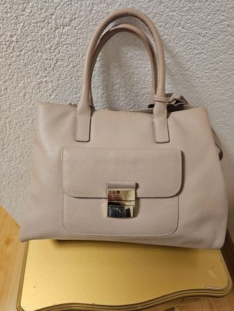 Handtasche ganz aus Leder von Trussardi