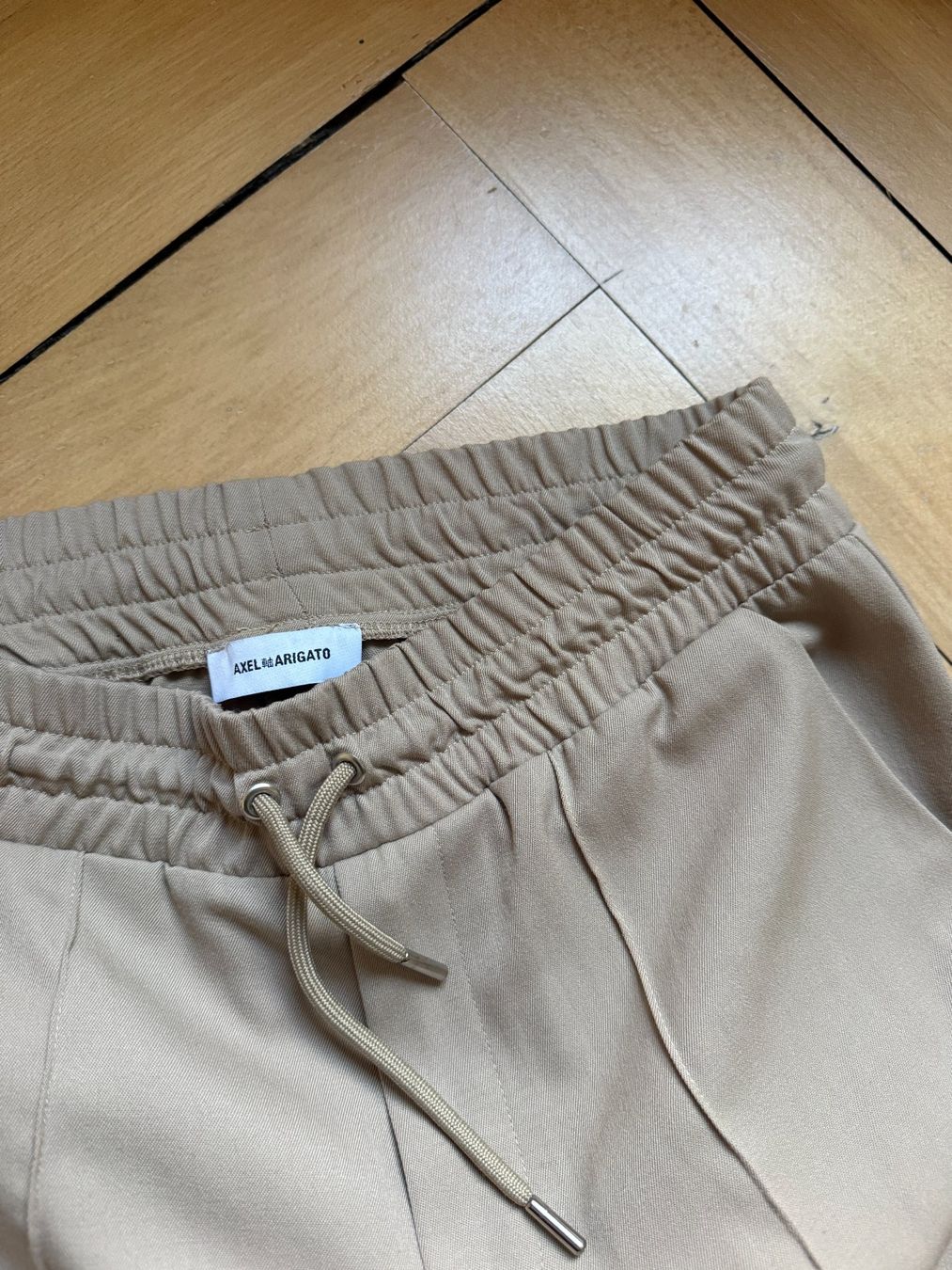 Axel Arigato Hosen: AXEL ARIGATO - Hose beige 48 – Gebraucht aus Zürich von Diazaio 2