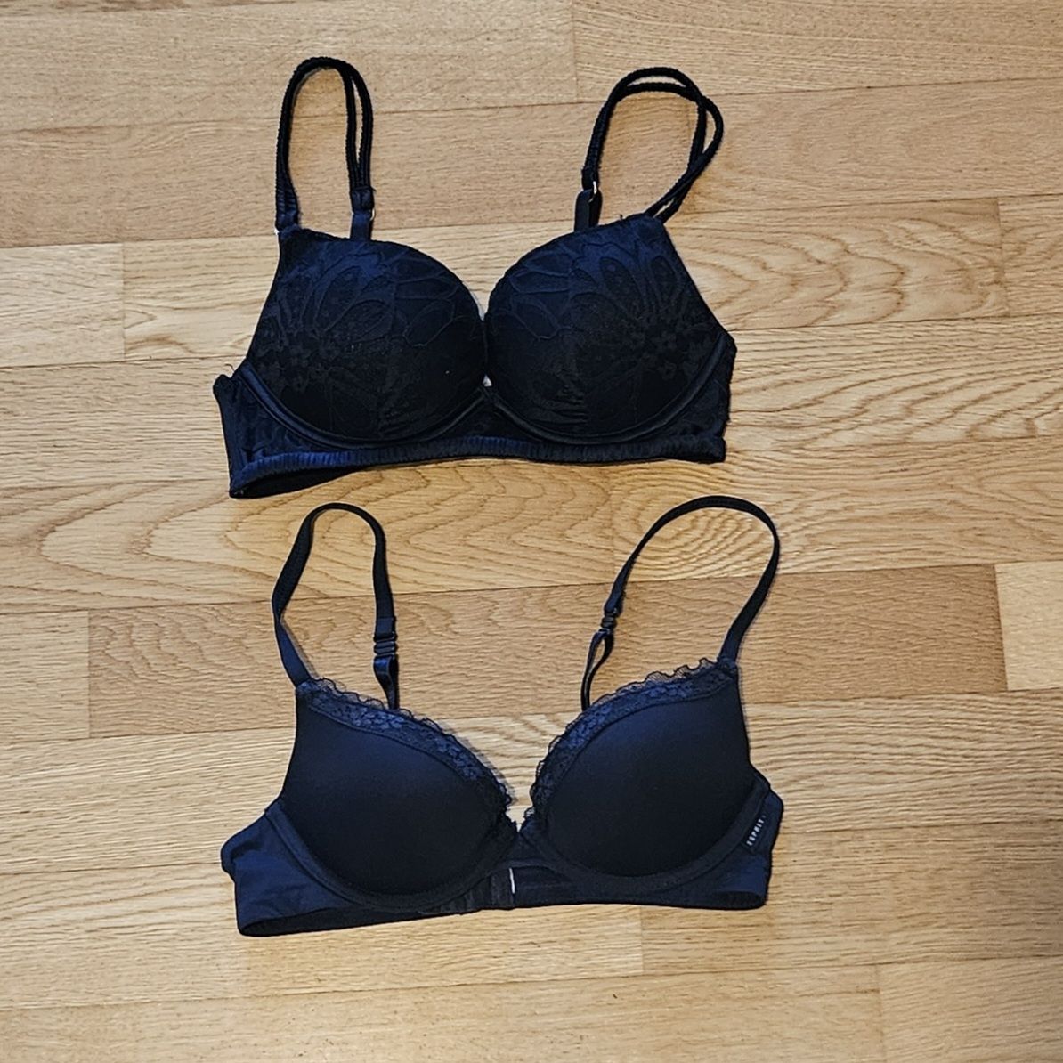 Altra biancheria intima: BH navy 75B mit Spitze – Usato da Rotkreuz venduto da Kaffitanteli