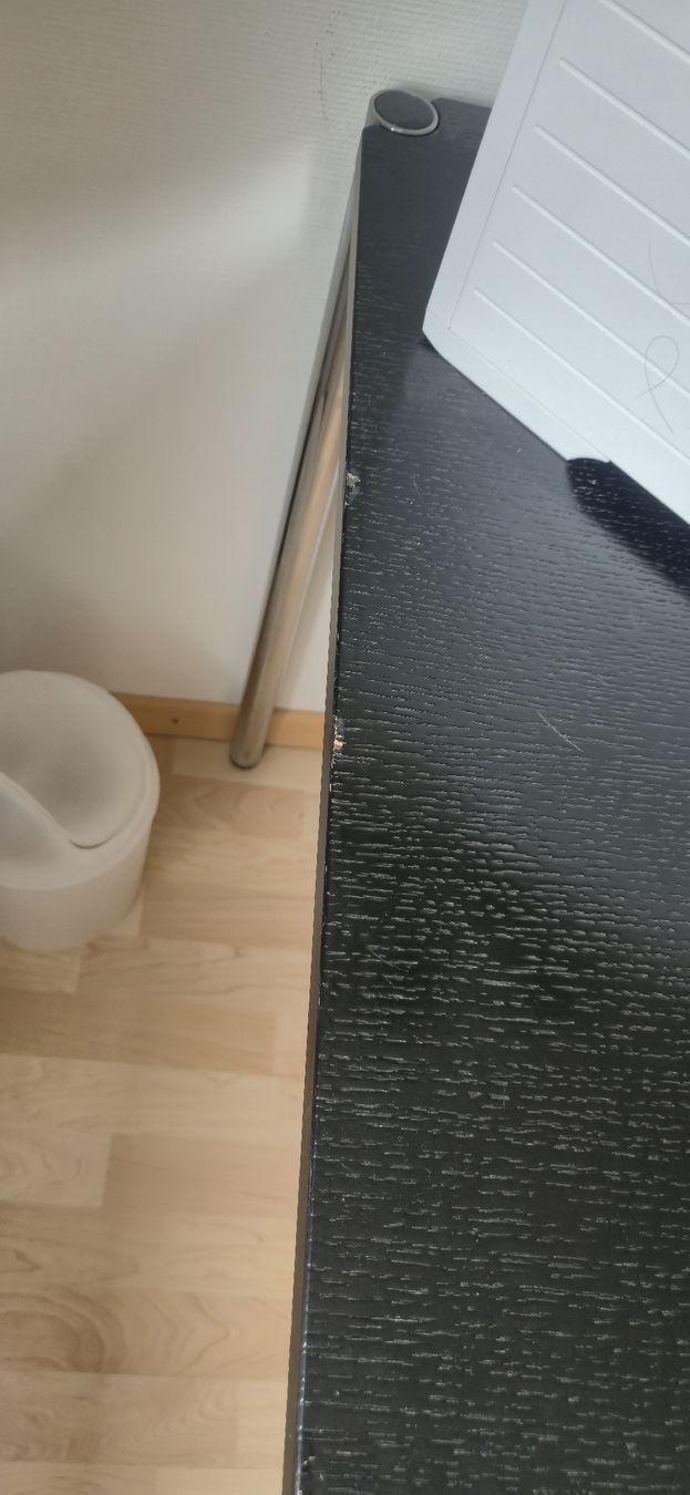 Bureaux: Schreibtisch  – D'occasion à Euthal par nil_l8ff 1