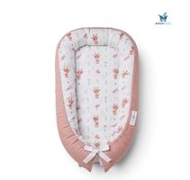 LULANDO Babynest 80 × 45 cm – Rosa Rehkitze – Baumwolle