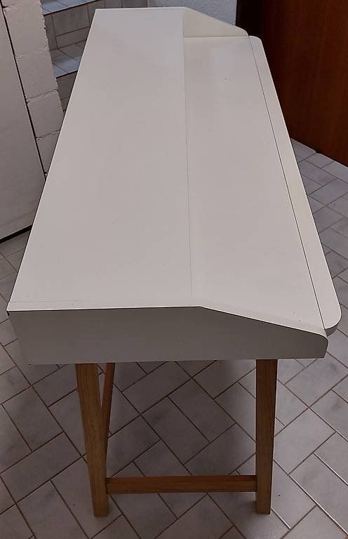 Schreibtische: Stylischer Schreibtisch – Gebraucht aus Buttisholz von Swiss2ndHandDeals 3