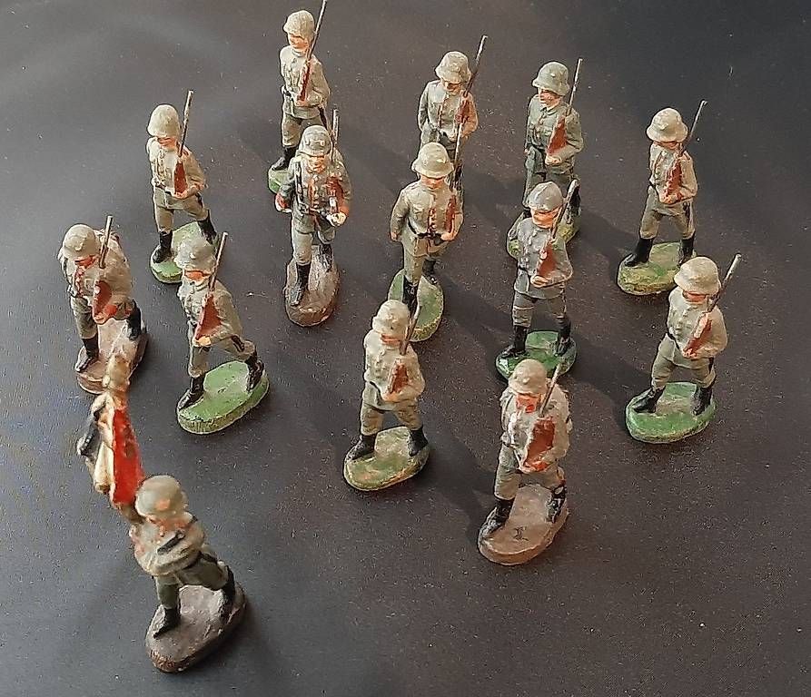 Figurines: Elastolin Sammel Figuren – D'occasion à Inwil par embko 2