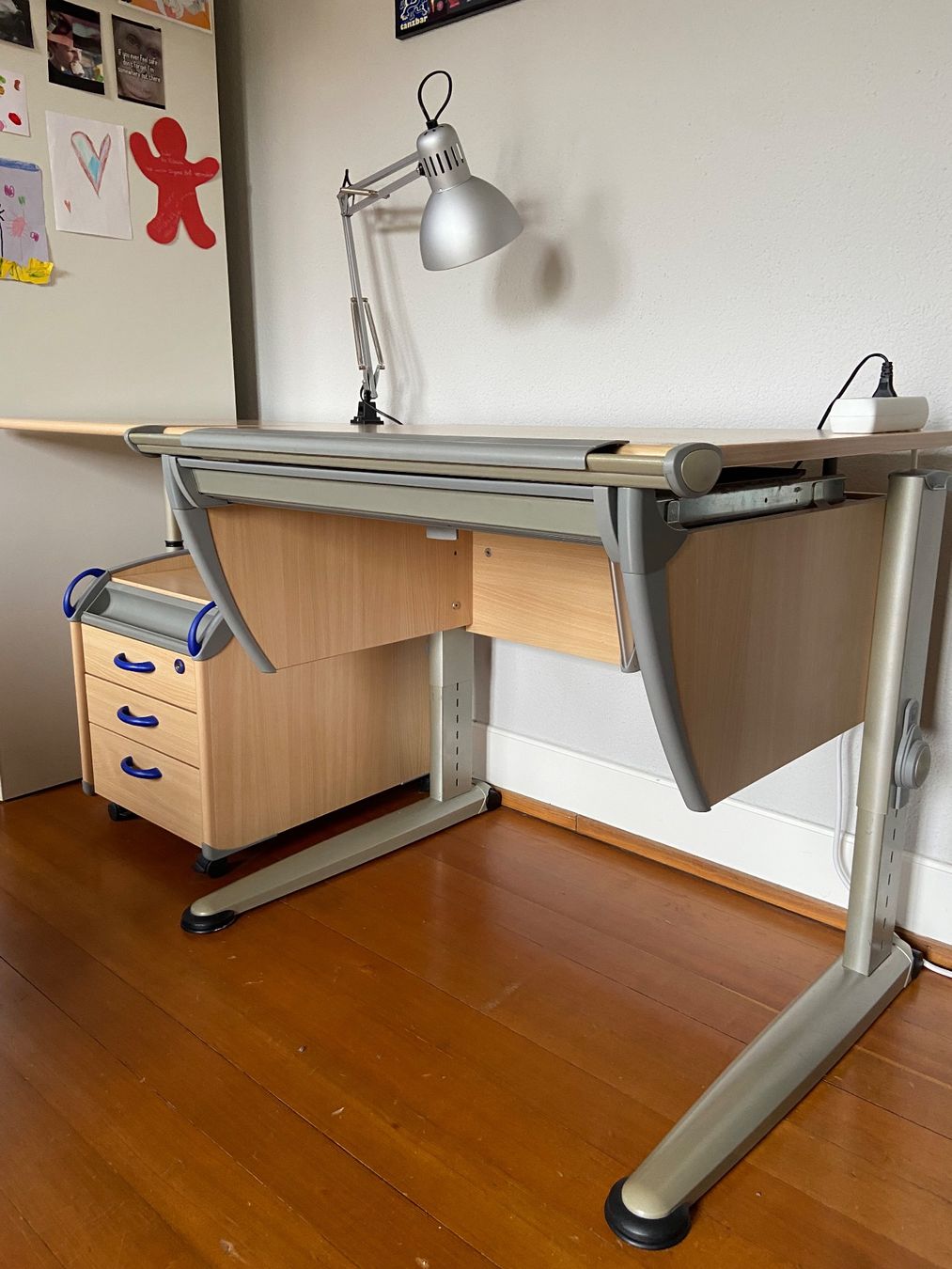 Moll Schreibtische: MOLL  Schreibtisch RUNNER COMPACT, Side Top, Rollcontainer – Gebraucht aus Wohlen AG von  2