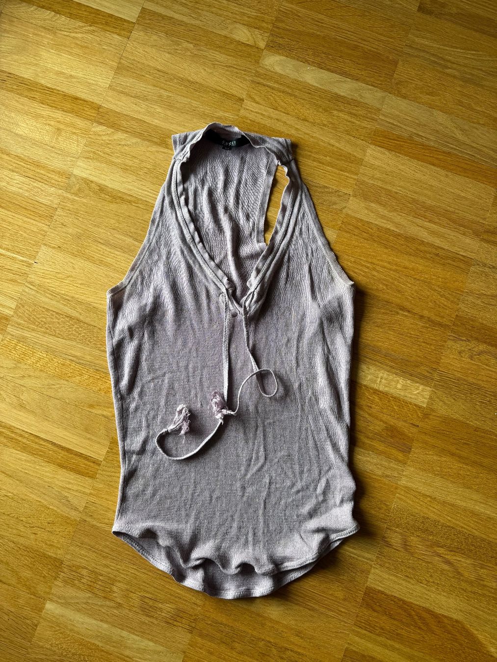 Gucci Top: Gucci 100% Silk lilac top – Usato da Fribourg venduto da mariedw