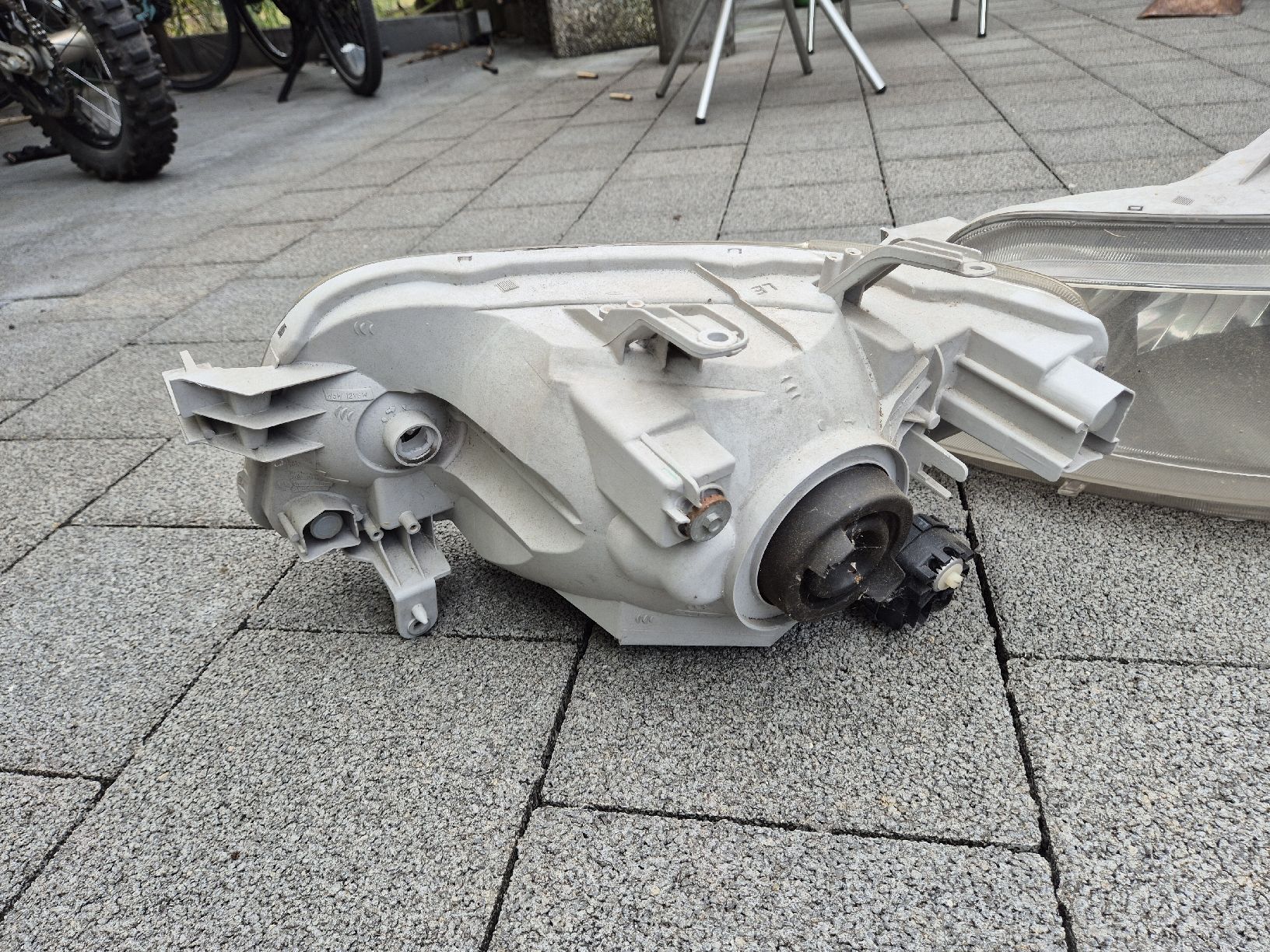 Phares: Scheinwerfer Daihatsu Materia – D'occasion à Baar par Safti 1