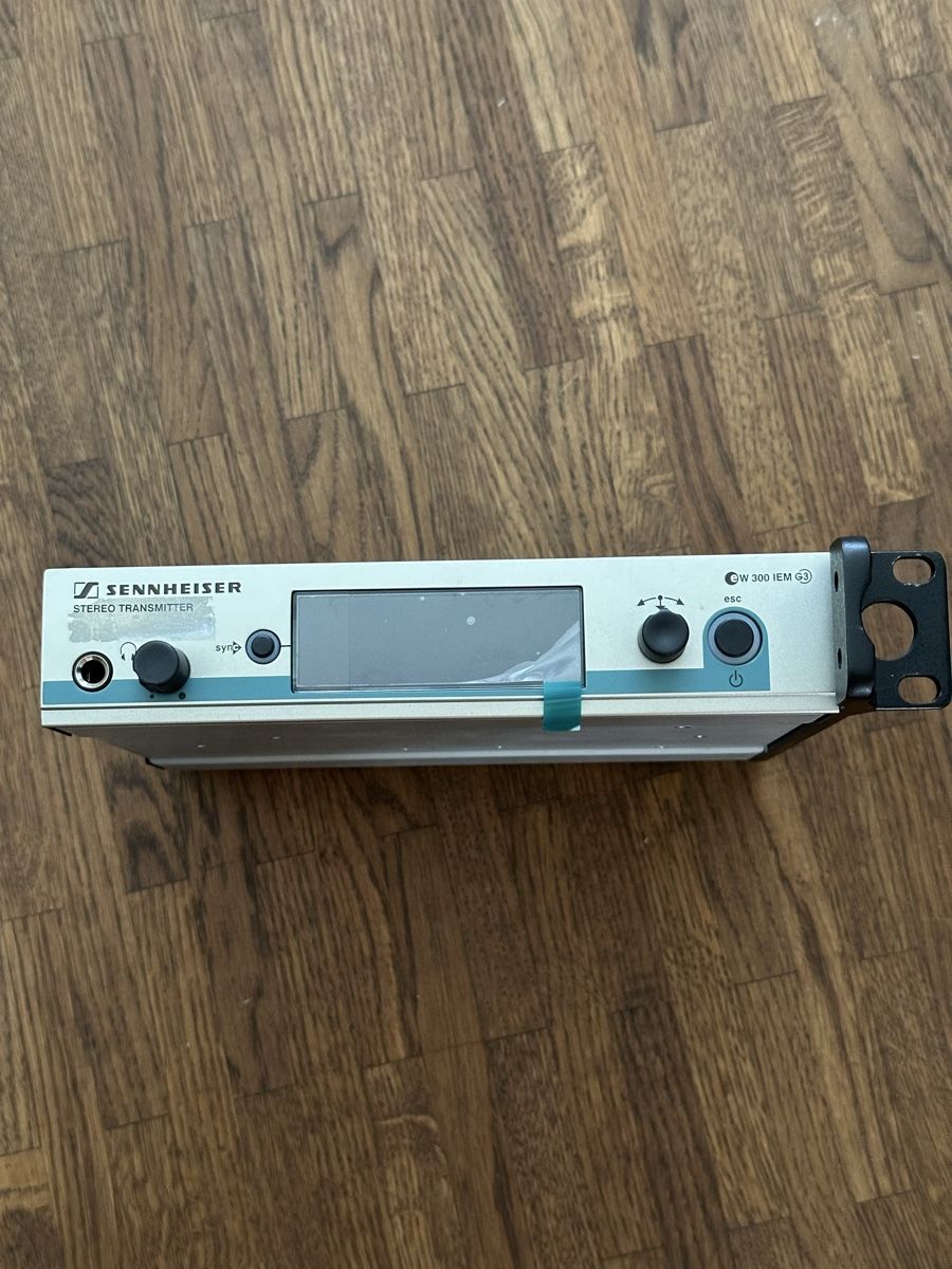 Sennheiser Cuffie: Sennheiser Stereo transmitter EW300 IEM G3 – Usato da Burgdorf venduto da gaebu91 3