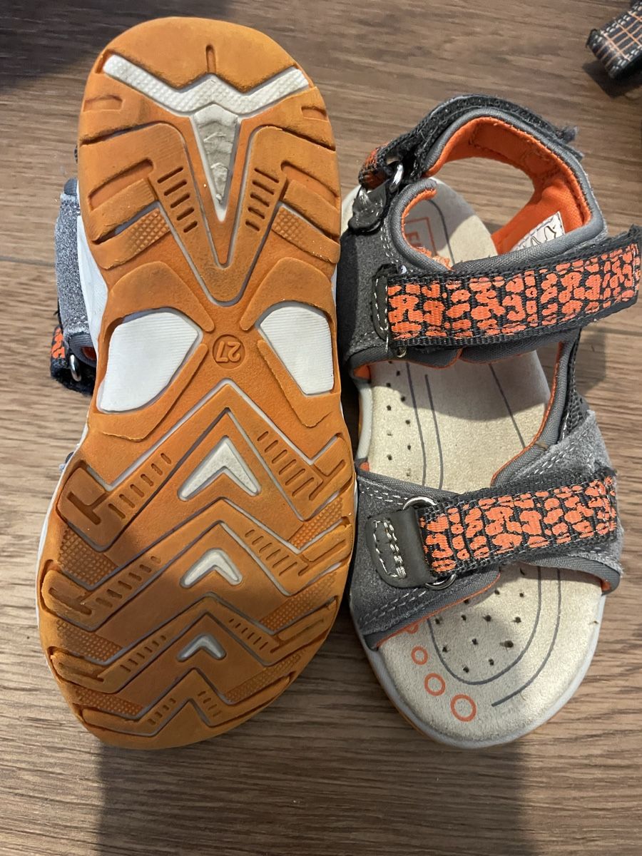 Scarpe per ragazzi: Sandali estivi per bambini nr. 30, perfetti! – Usato da Gordola venduto da ven_hk7f 1