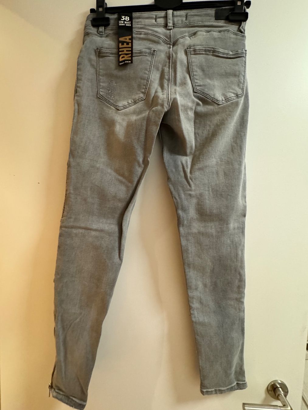 Tally Weijl Jeans: Jeans grau, Tally Weijl, Gr.38, NEU – Neu und originalverpackt aus Arlesheim von Eli_77 1