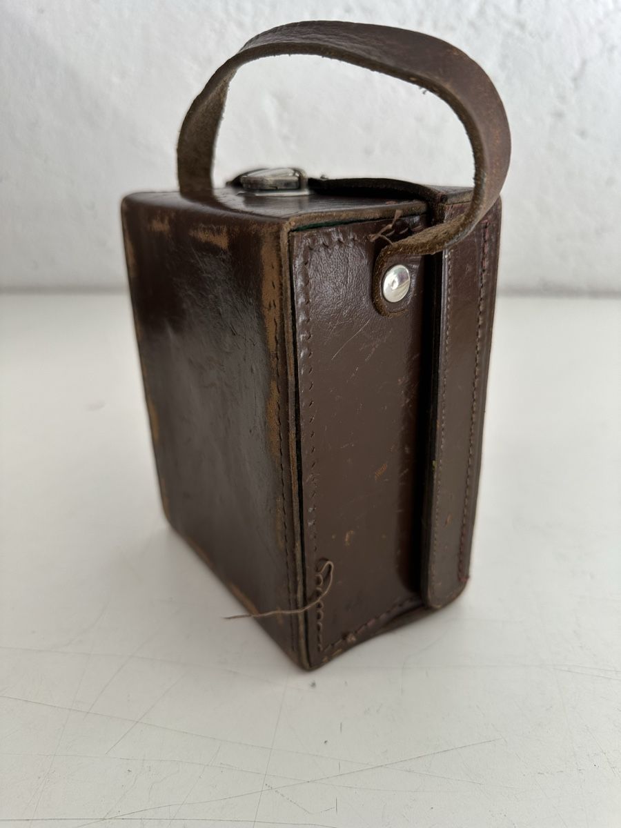 Misurare: Vintage Zellweger AG Uster Messgerät mit Ledertasche – Usato da Zetzwil venduto da ZB05 6