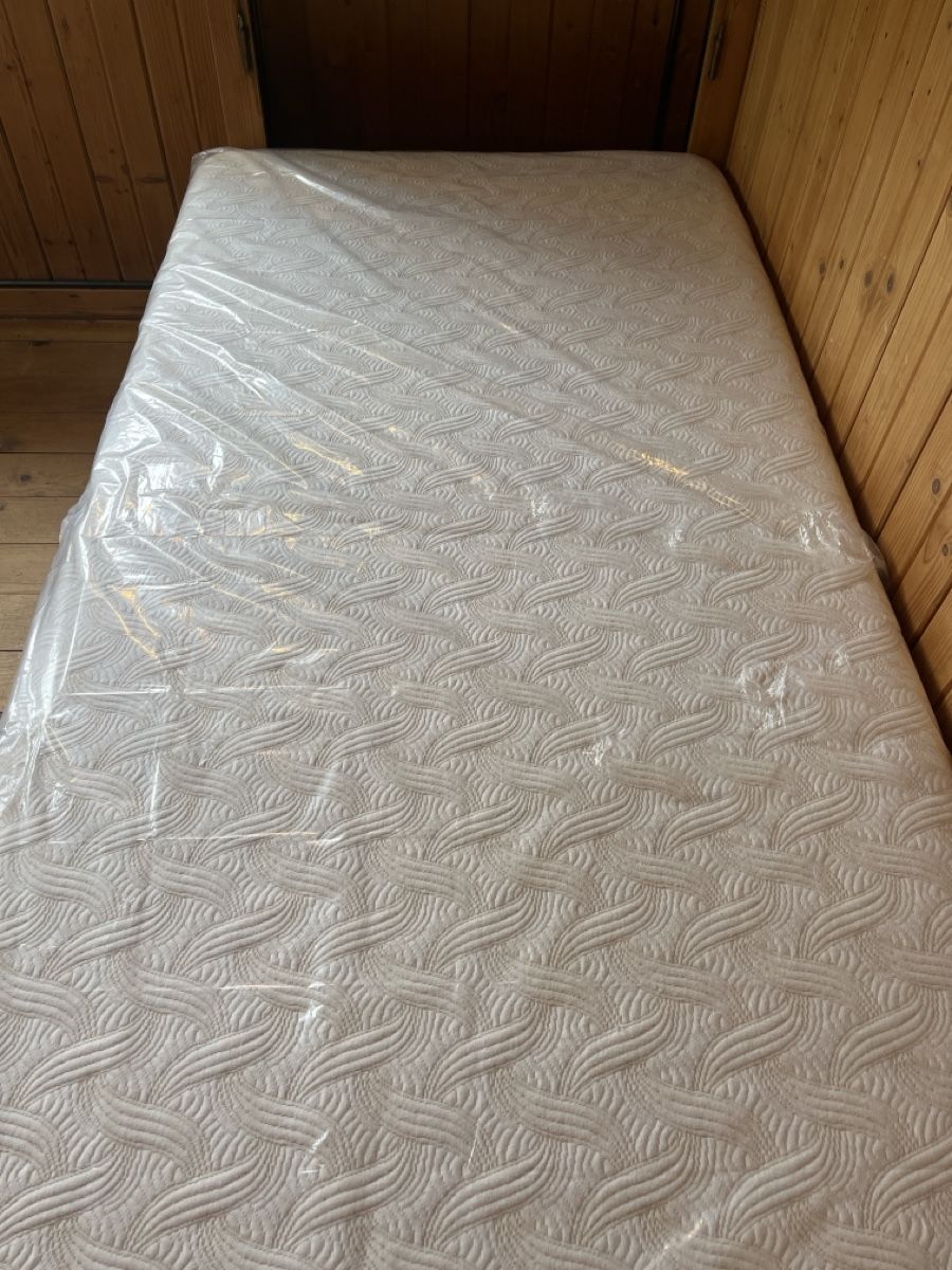 Materassi: Sleep options memory foam mattresses - x2  – Usato da Riehen venduto da ali_7xpm 4