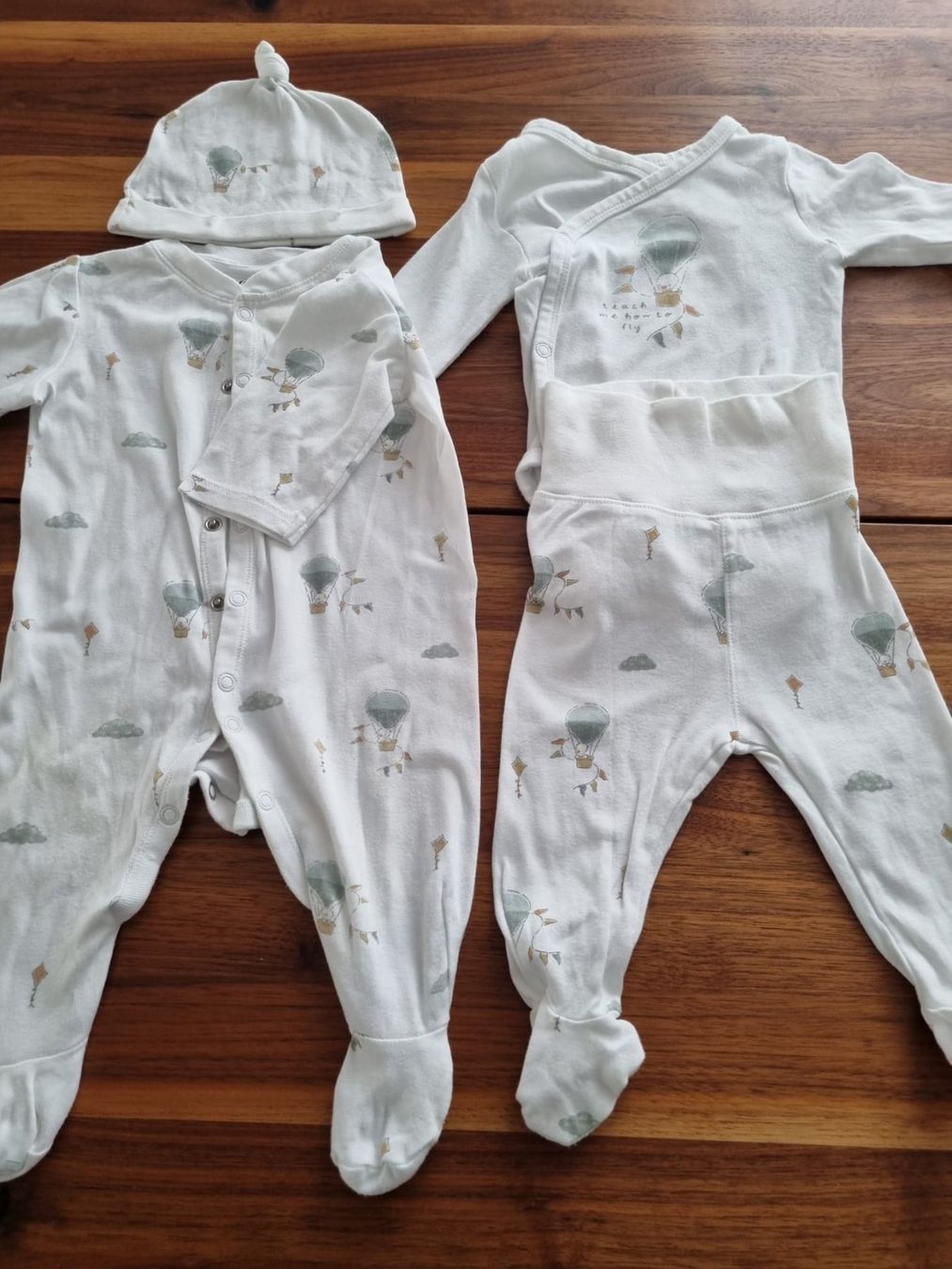 H&M Lotti di vestiti: Babykleider Set Gr 62 – Usato da Volketswil venduto da Biin 1