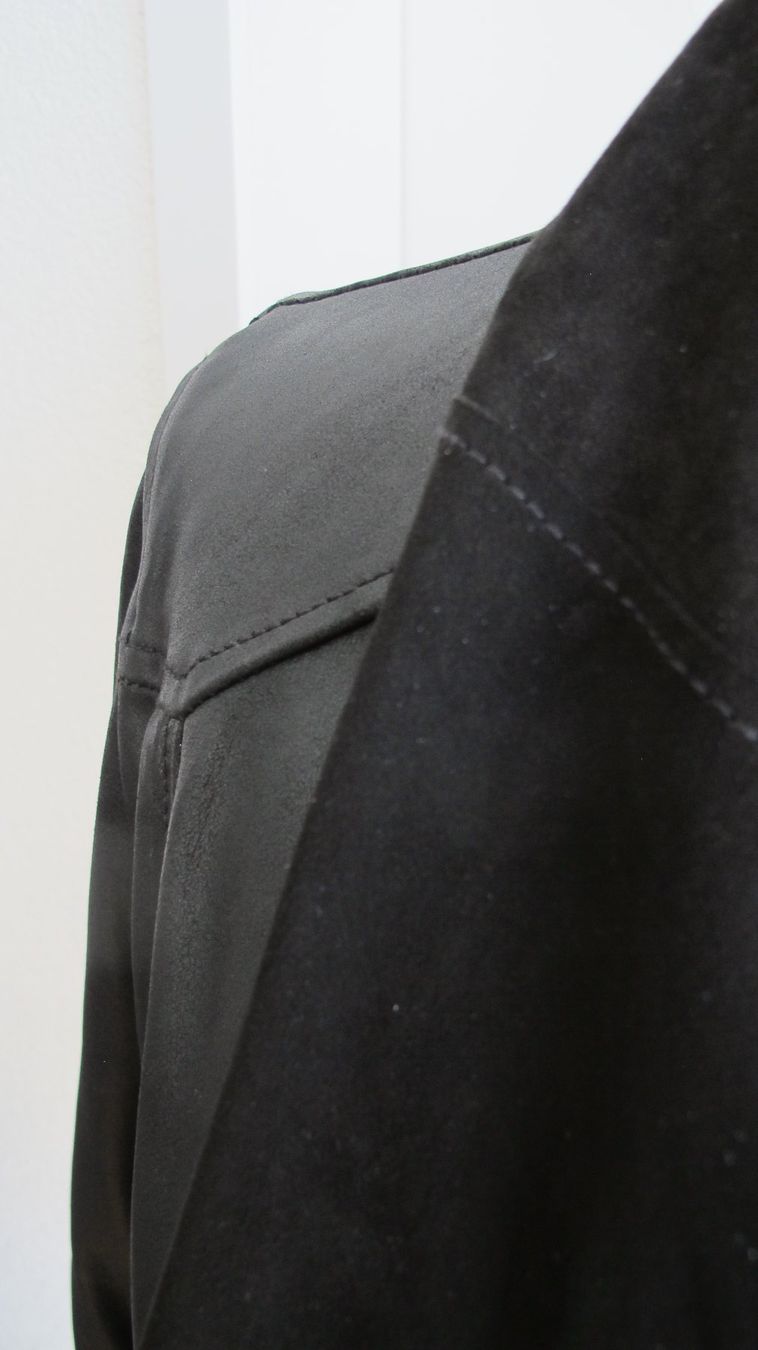 Giacche: Schwarze Lederjacke, neuwertig, Gr. 40 – Usato da St. Gallen venduto da Flint75 1