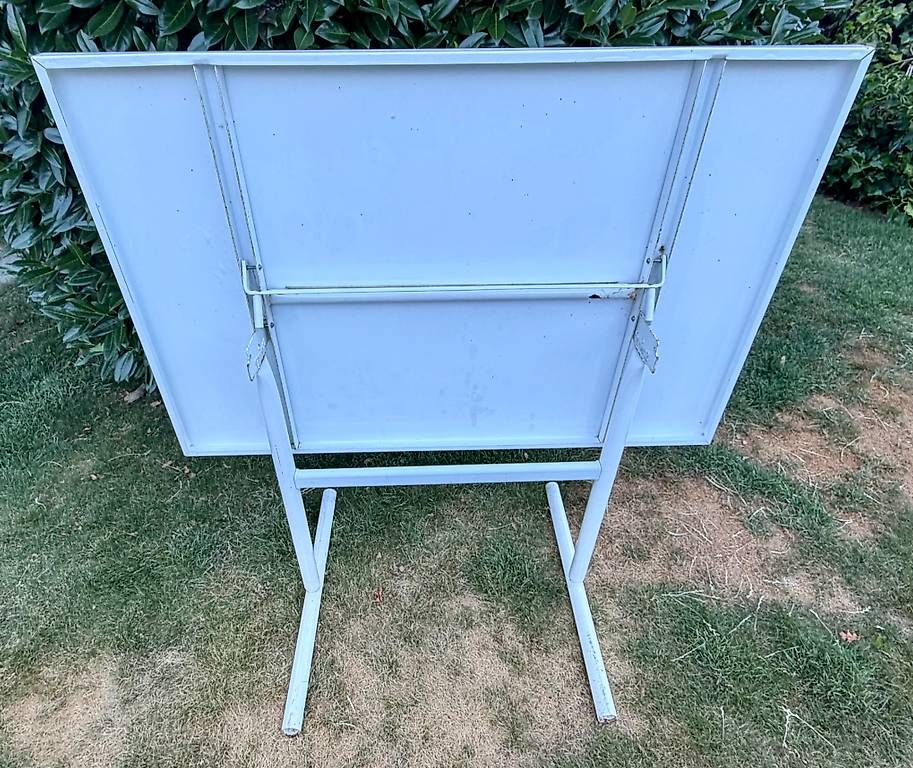Tische: Schaffner Metalltisch | 100 × 65 cm – Gebraucht aus Riedtwil von amRing 3