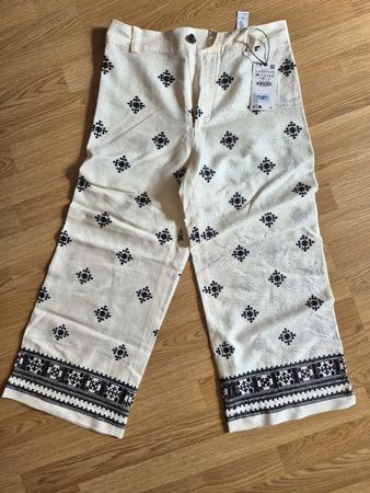 Zara 3/4 Hose, neu mit Etikett, Gr. M, Top Zustand!