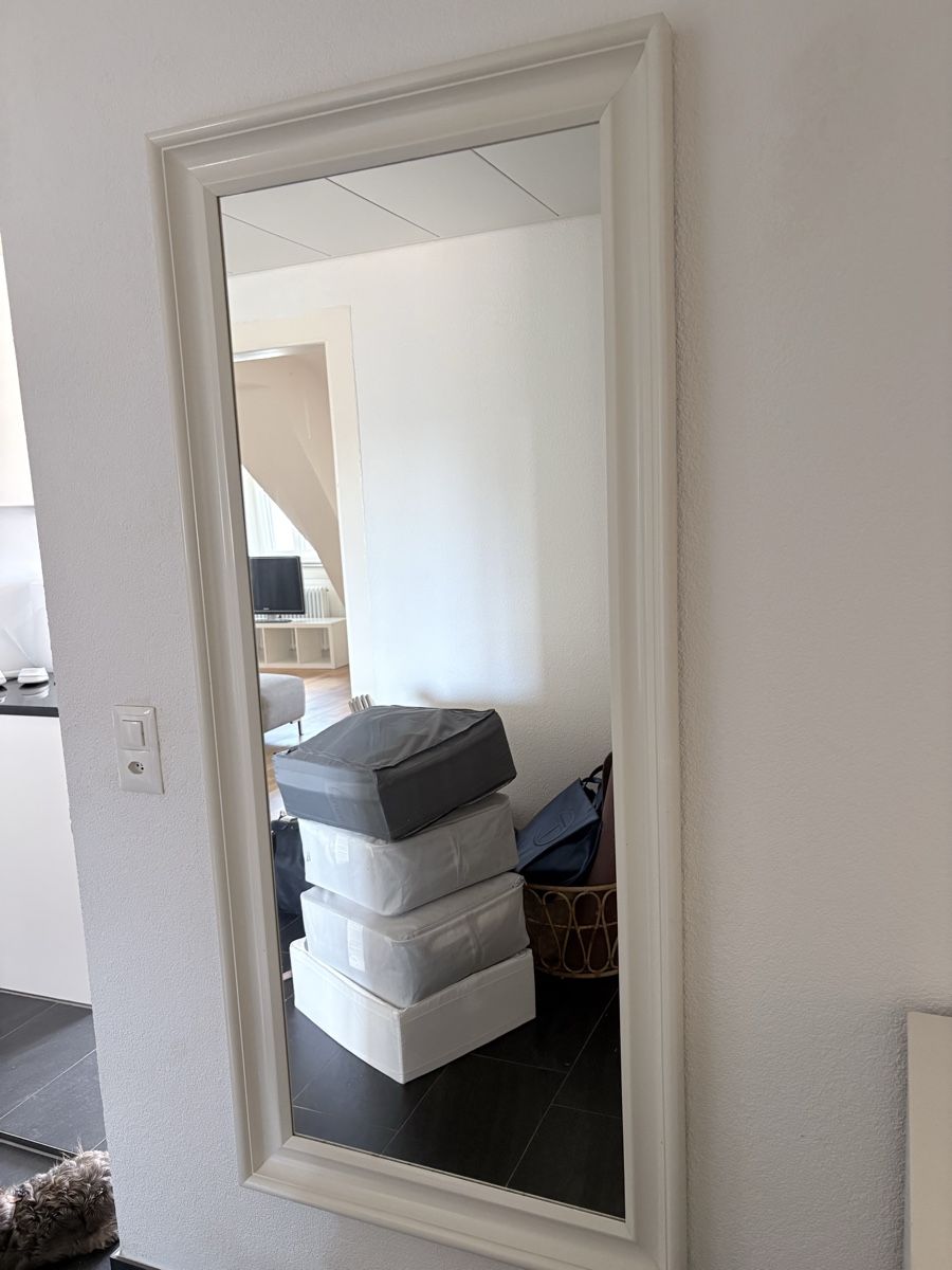 Specchi: Large white mirror – Usato da Zürich venduto da jry_x229
